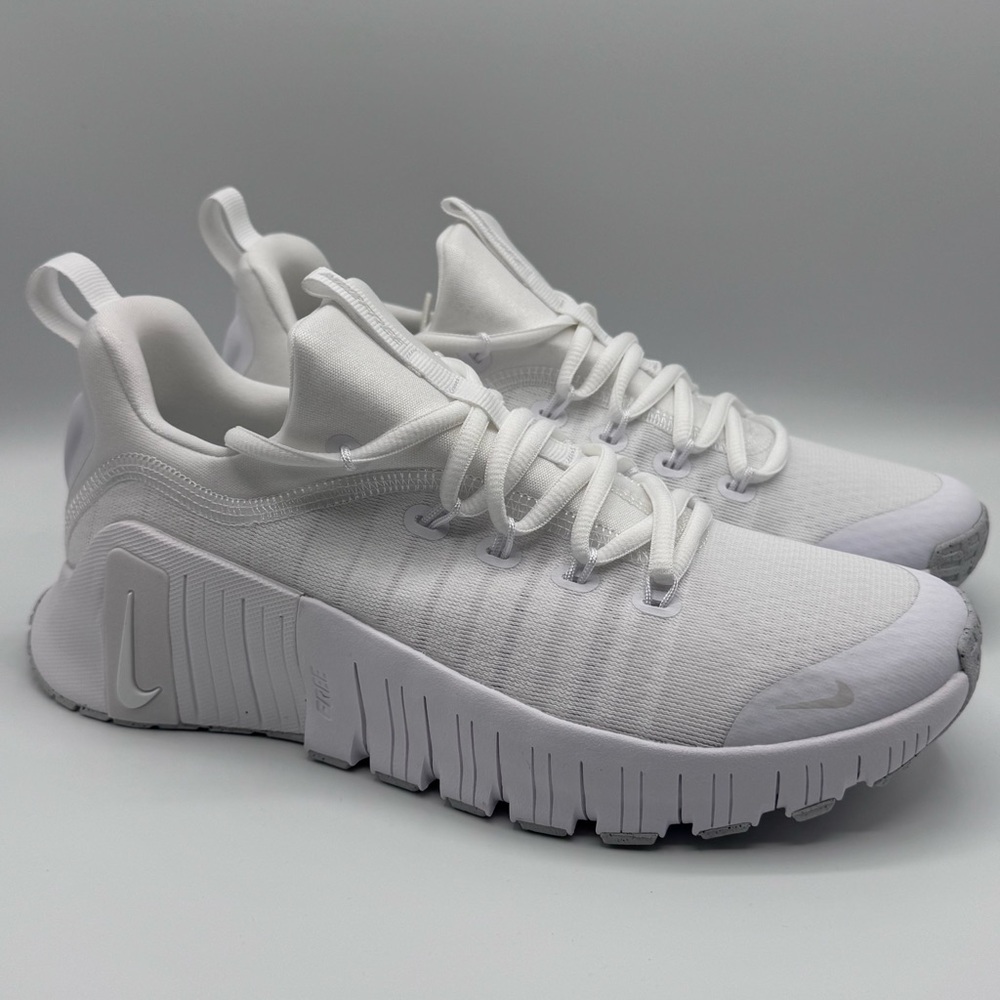 Nike Free Metcon Women Size 8 Platinum Tint FJ7126-101